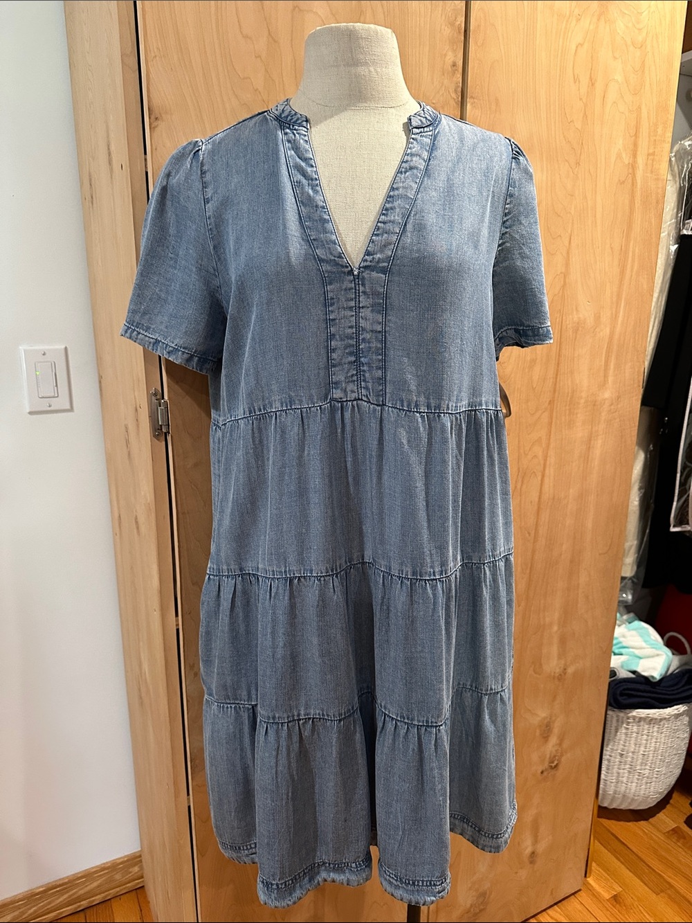 Velvet Heart Light Blue Denim Tiered V-Neck Midi Dress